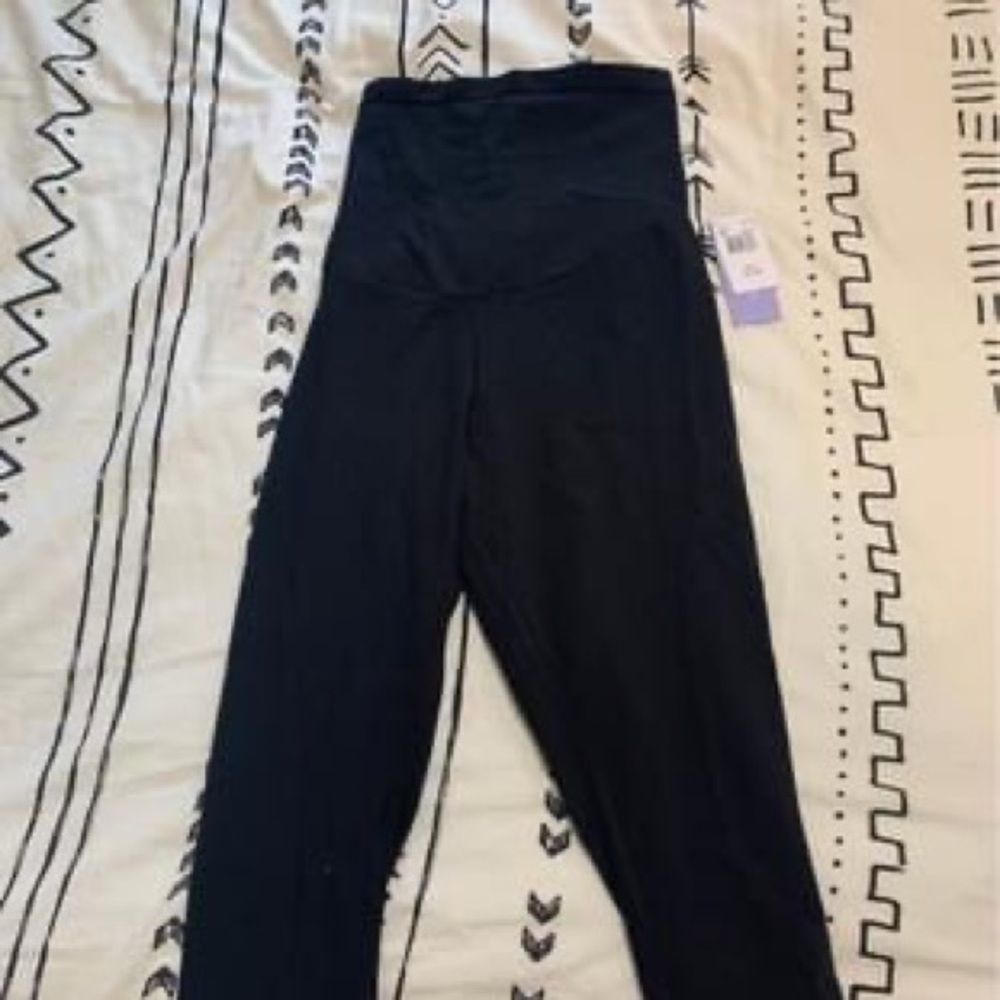 NWT maternity leggings